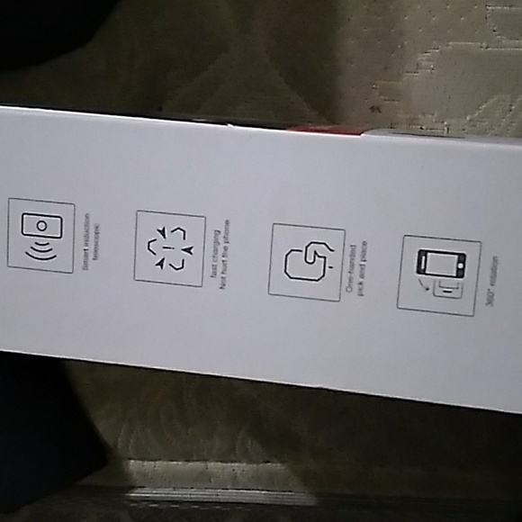 SMART SENSOR WIRELESS CAR CHARGER NEW IN BOX - Picture 2 of 3